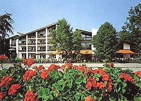 Hotel Ludwig Am Seidlpark Мурнау ам Щафелзе Екстериор снимка